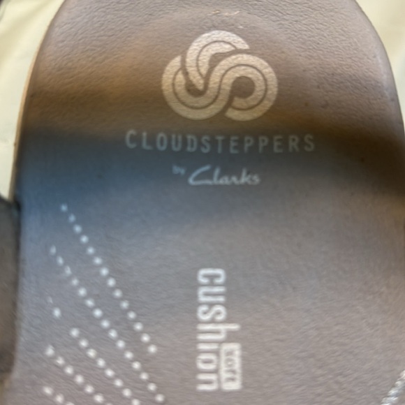 Cloudsteppers by Clarks beige Sandals - Picture 3 of 3